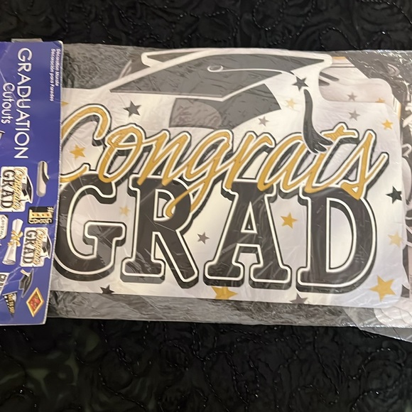 Graduation decorations - Picture 7 of 9